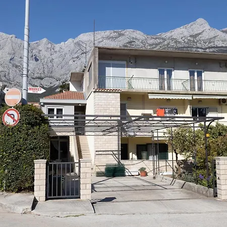 Tonci Apartment Makarska