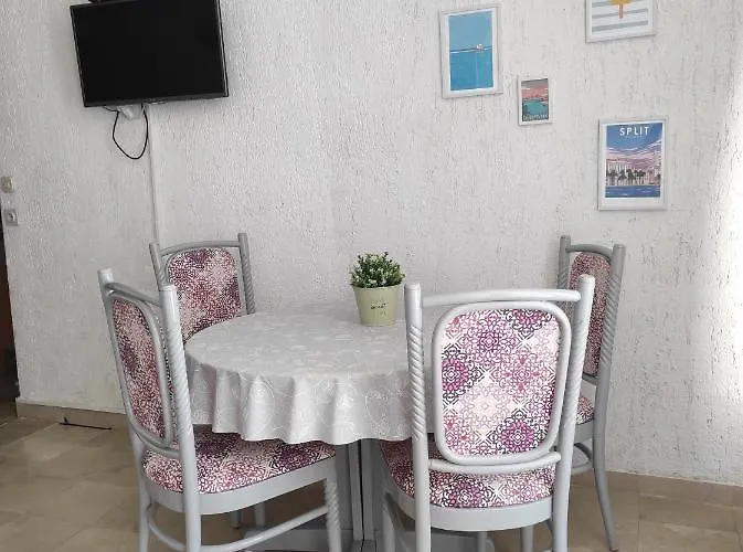 Tonci * Макарска